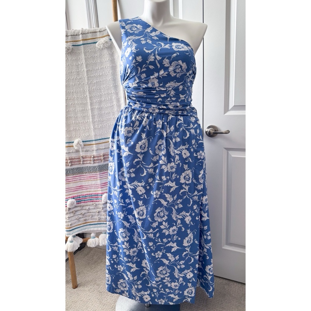 One-Shoulder Blue Floral Maxi Dress